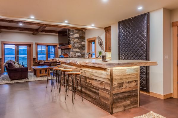 Bar Installation in La Vernia