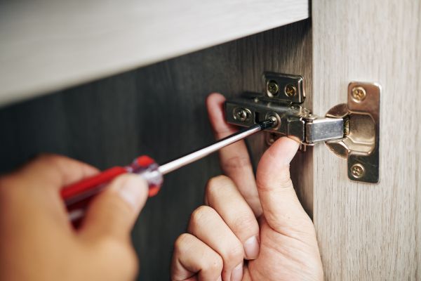 Cabinet Hinge Installation in La Vernia
